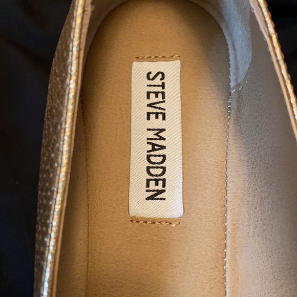 Brand new Steve Madden gold loafer flats - Picture 5 of 5